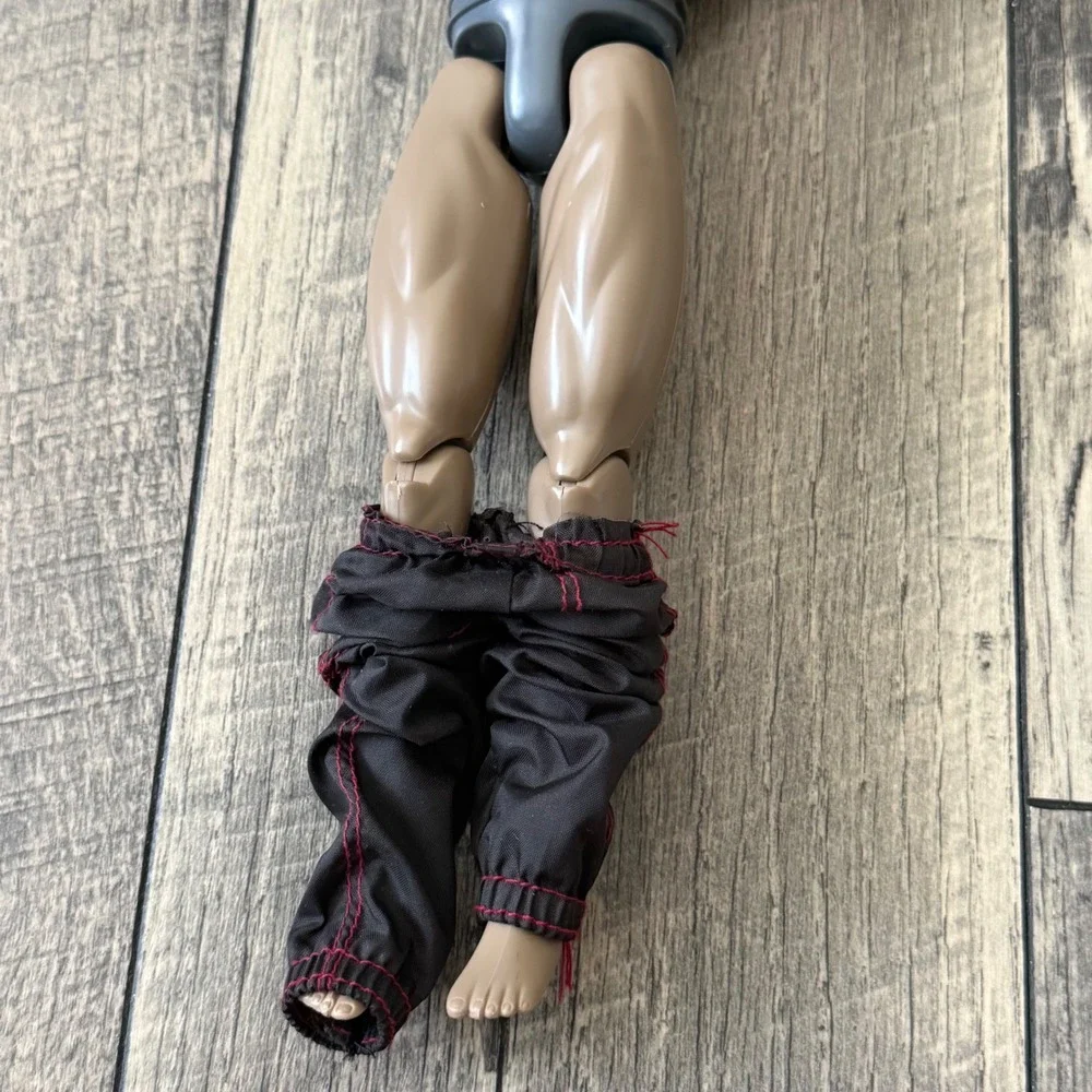 Vintage 1998 Mattel Max Steel Extensible Neck Mutant Action Figure Brown Black